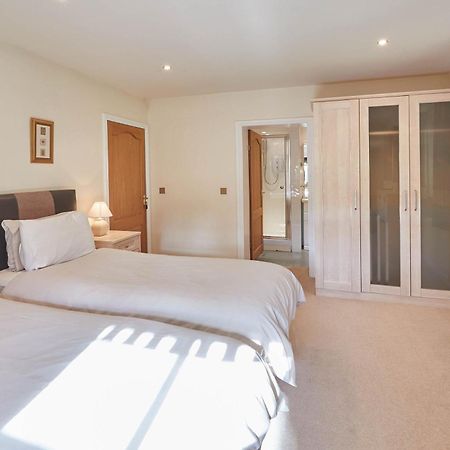 Host & Stay - Folkton Cottages Scarborough Habitación foto